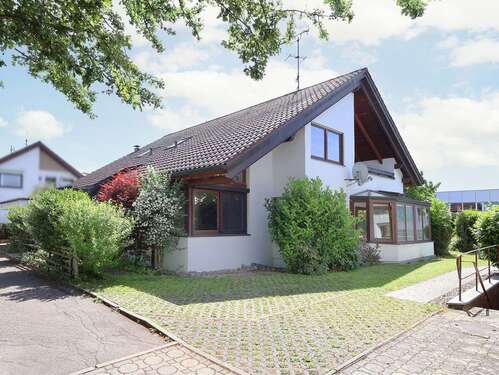 Foto - Haus zum Kaufen in Mutlangen 599.000,00 € 210 m²