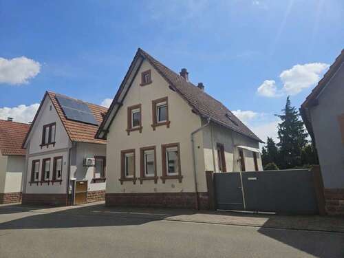 Foto - Haus zum Kaufen in Herxheim bei LandauPfalz 199.000,00 € 140 m²