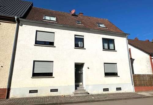 Foto - Haus zum Mieten in Hauptstuhl 1.950,00 € 214 m²