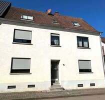 Haus zum Mieten in Hauptstuhl 1.950,00 € 214 m²
