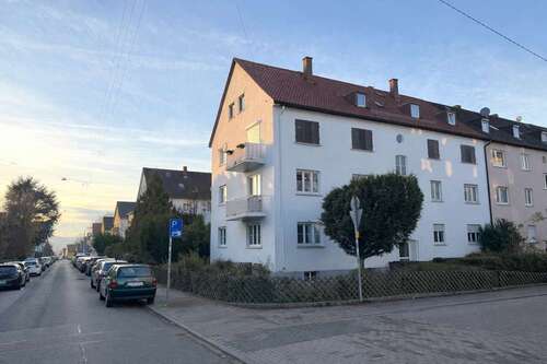 Foto - Haus zum Kaufen in Stuttgart 1.775.000,00 € 555 m²