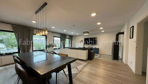 Foto - Wohnung zum Kaufen in Grefrath 368.000,00 € 180 m²
