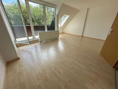 Foto - Wohnung zum Mieten in Chemnitz 450,00 € 84.23 m²