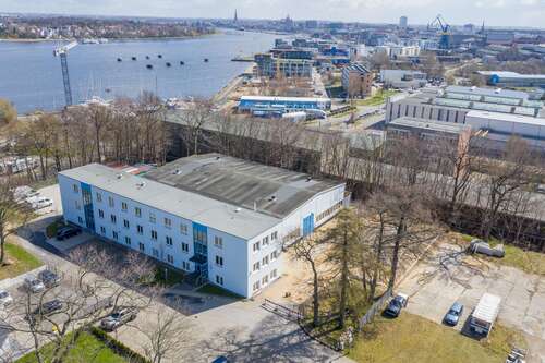 Foto - Halle in Rostock 2.307,50 € 355 m²