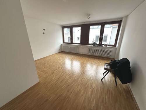Foto - Wohnung zum Mieten in Stuttgart 830,00 € 44.24 m²