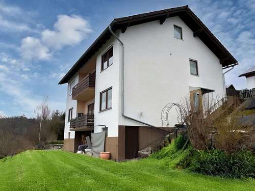 Foto - Haus zum Kaufen in Hunderdorf 270.000,00 € 192 m²
