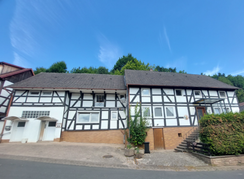 Foto - Haus zum Kaufen in Bodenfelde-Wahmbeck 359.000,00 € 295 m²