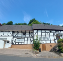 Haus zum Kaufen in Bodenfelde-Wahmbeck 359.000,00 € 295 m²