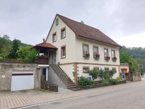 Foto - Haus zum Kaufen in Sternenfels 365.000,00 € 185 m²
