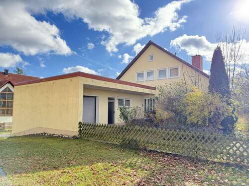 Foto - Haus zum Kaufen in Waldsassen 328.000,00 € 201 m²