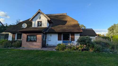 Foto - Haus zum Kaufen in Ahrenshoop 699.000,00 € 230 m²