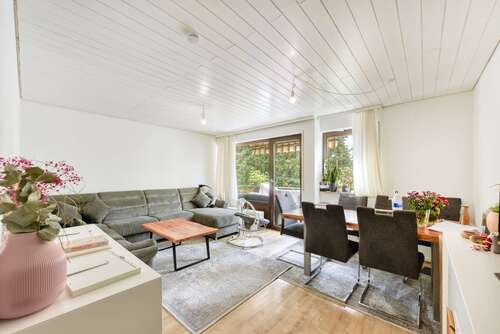 Foto - Wohnung zum Kaufen in Stuttgart-Bad CannstattAltenburg 270.000,00 € 71.6 m²