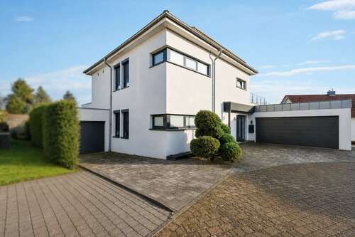 Foto - Haus zum Kaufen in Saarlouis Picard 779.000,00 € 250 m²