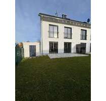 Haus zum Mieten in Eching 1.975,00 € 158 m²