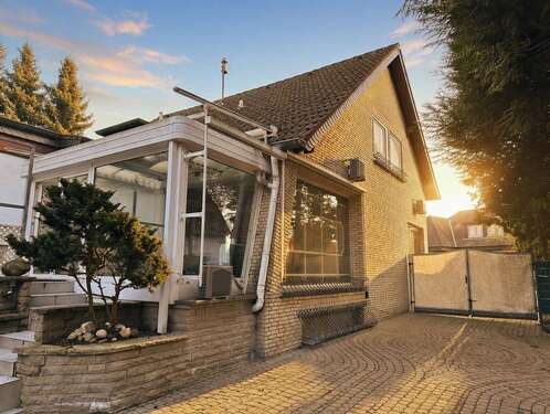 Foto - Haus zum Kaufen in Bergisch Gladbach 1.150.000,00 € 225 m²