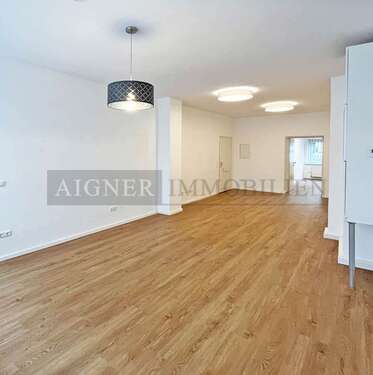Foto - Einzelhandel in München 905,00 € 33 m²
