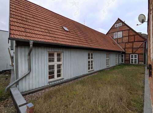 Foto - Wohnung zum Mieten in Güstrow 420,00 € 64.48 m²