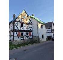 Haus zum Kaufen in Florstadt-Stammheim 110.000,00 € 140 m²