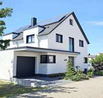 Haus zum Kaufen in Römerberg 1.048.000,00 € 200 m²