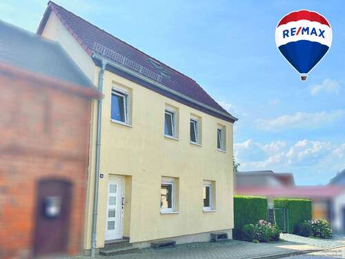 Foto - Haus zum Kaufen in Am Großen Bruch Neuwegersleben 137.000,00 € 127 m²