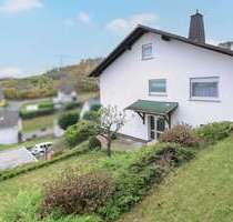 Haus zum Kaufen in Angelburg 299.000,00 € 267.9 m²