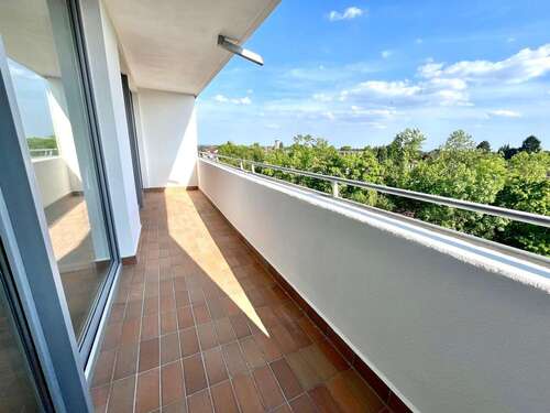 Foto - Wohnung zum Kaufen in Bad Homburg vor der Höhe 235.000,00 € 75 m²
