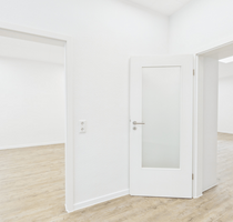 Büro in Krefeld 850,00 € 70 m² - 850,00&nbsp;EUR Kaltmiete, ca.&nbsp; 70,00&nbsp;m&sup2; in Krefeld (PLZ: 47805)