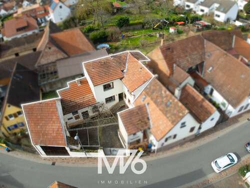 Foto - Haus zum Kaufen in Godramstein 153.000,00 € 125 m²