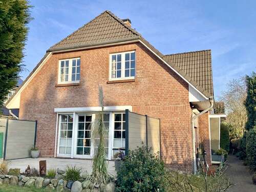 Foto - Haus zum Kaufen in Wedel 655.000,00 € 136.5 m²