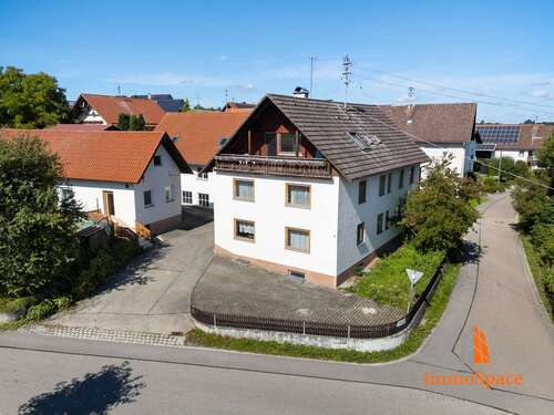 Foto - Haus zum Kaufen in Aichen 635.000,00 € 235 m²