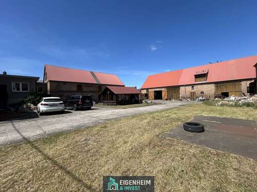 Foto - Haus zum Kaufen in Löwenberger Land 320.000,00 € 290 m²