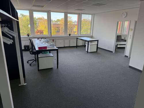 Foto - Büro in Düsseldorf - Garath 1.225,45 € 144.17 m²