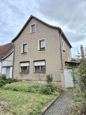 Foto - Haus zum Kaufen in Wallhausen 29.000,00 € 150 m²