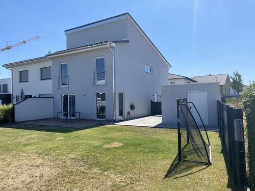 Foto - Haus zum Kaufen in Waghäusel 695.000,00 € 141.96 m²