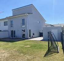 Haus zum Kaufen in Waghäusel 695.000,00 € 141.96 m²