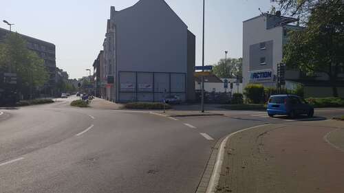 Foto - Spezialgewerbe in Leverkusen 475,00 €