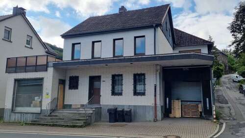 Foto - Haus zum Kaufen in Altena Altroggenrahmede 219.000,00 € 305 m²