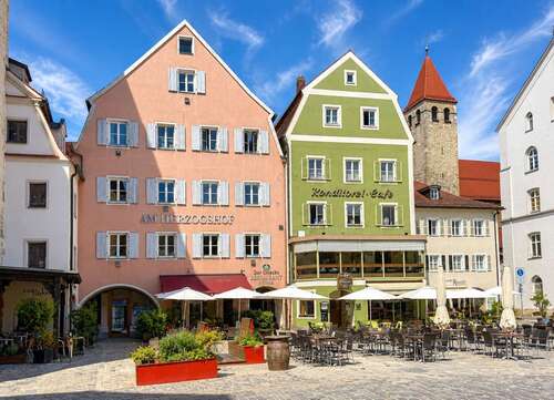 Foto - Haus zum Kaufen in Regensburg 980.000,00 € 713 m²