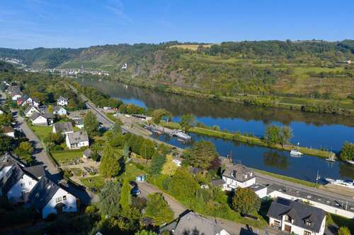 Foto - Haus zum Kaufen in Brodenbach 1.028.000,00 € 440 m²