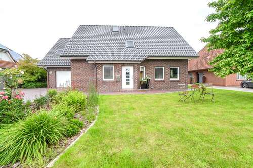 Foto - Haus zum Kaufen in Ostrhauderfehn 425.000,00 € 185.29 m²