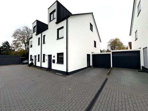 Foto - Haus zum Mieten in Wiesbaden 3.200,00 € 170 m²