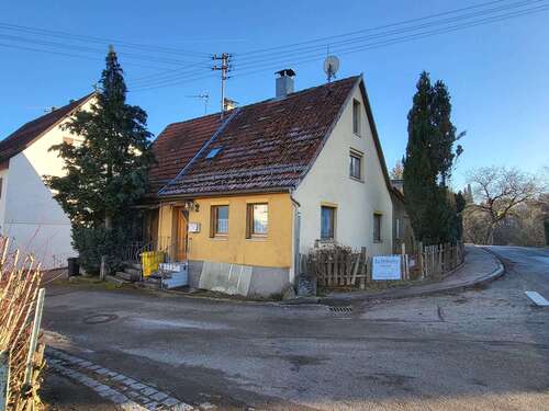 Foto - Haus zum Kaufen in Großerlach- Neufürstenhütte 150.000,00 € 127 m²