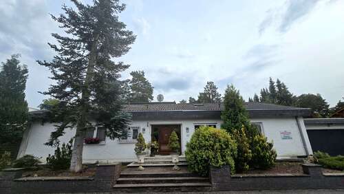 Foto - Haus zum Kaufen in Rheinbreitbach 680.000,00 € 359 m²