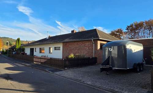 Foto - Haus zum Kaufen in Rheinbreitbach 698.000,00 € 310 m²