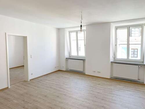 Foto - Wohnung zum Mieten in Straubung 820,00 € 84 m²
