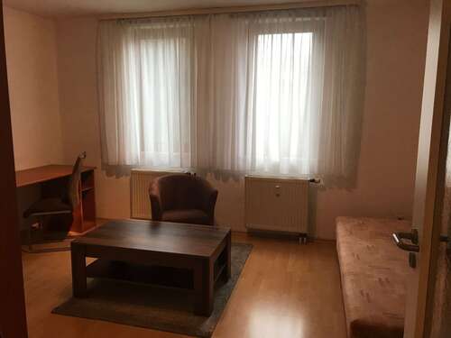 Foto - Wohnung zum Mieten in Halle 300,00 € 24.1 m²