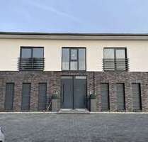 Büro in Celle-Wietzenbruch 1.350,00 € 135 m²