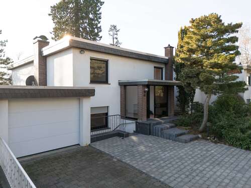 Foto - Haus zum Mieten in Georgenborn 2.400,00 € 160 m²