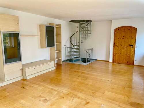 Foto - Wohnung zum Mieten in Baierbrunn 1.490,00 € 130 m²