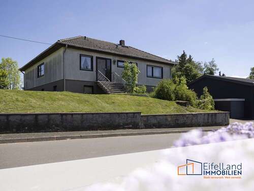 Foto - Haus zum Kaufen in Reuth Baselt 155.000,00 € 118 m²